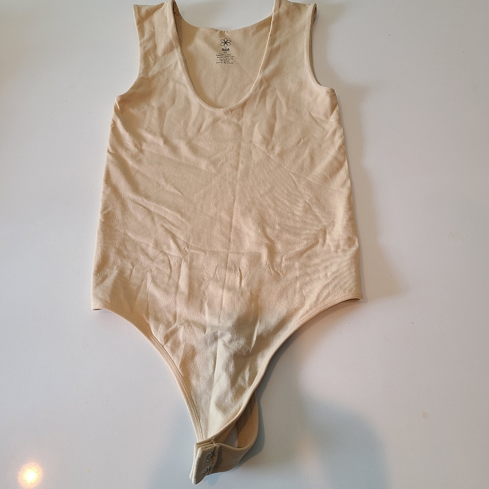 Aura Cream/Tan Bodysuit One Piece in Size XS/S